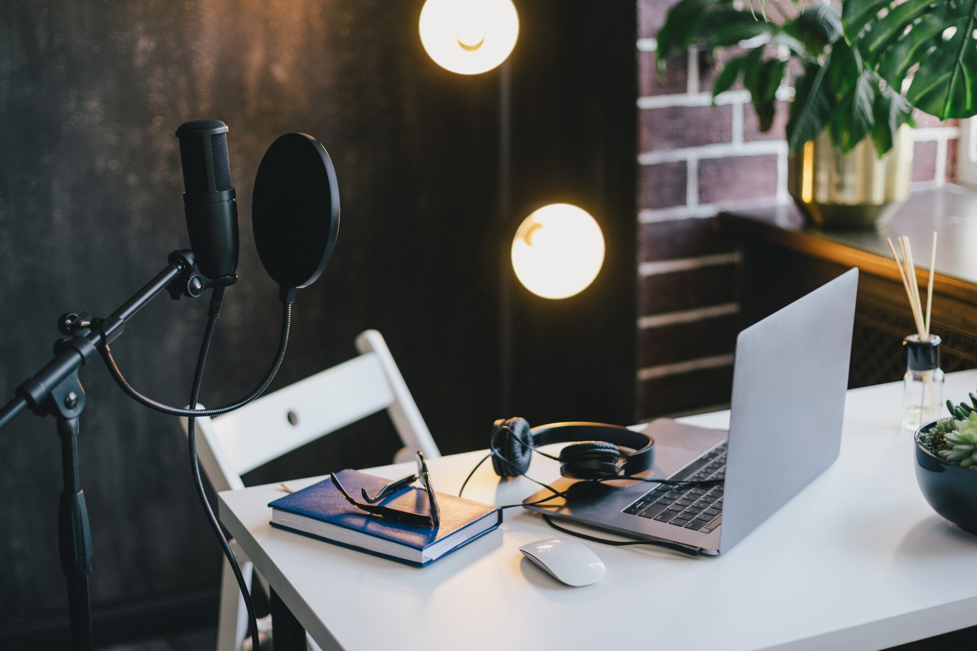 Equipment for sustainable fashion podcasts